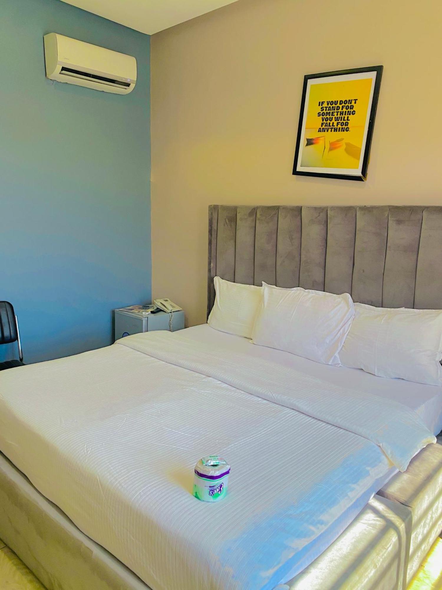Vibes Suites Kaba エクステリア 写真