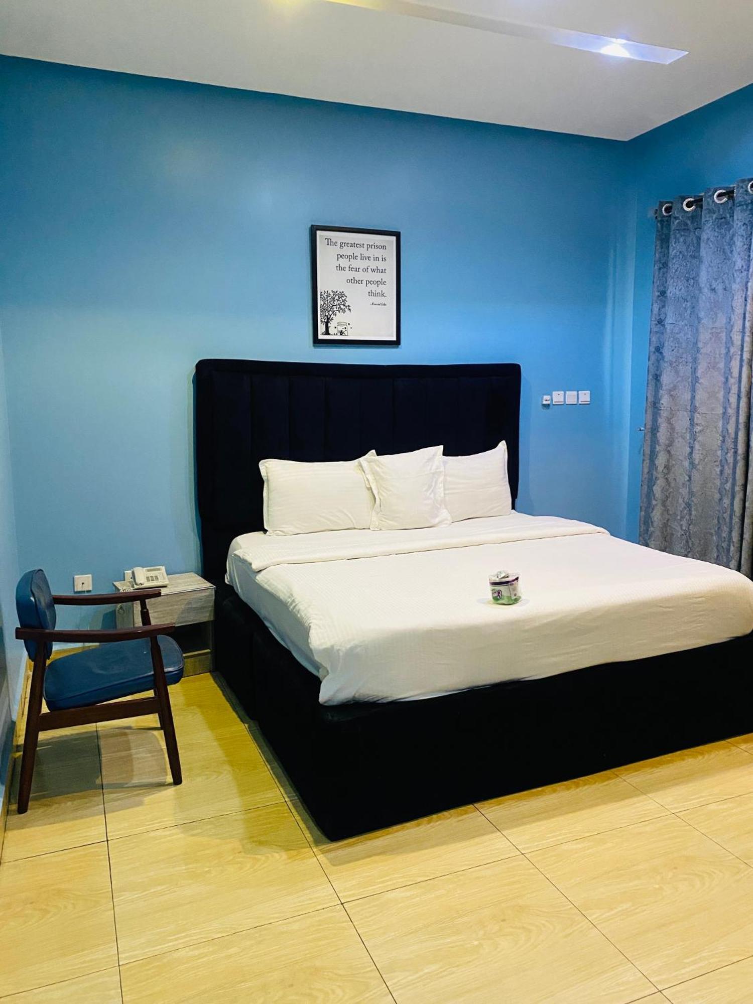 Vibes Suites Kaba エクステリア 写真